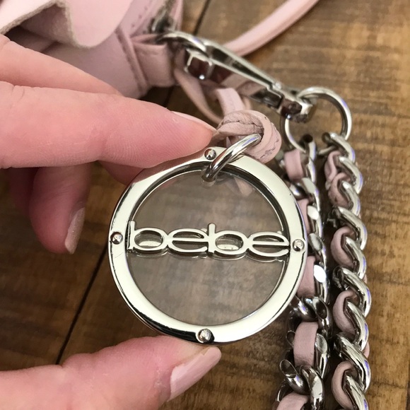 Bebe wristlet bag. Flower - Picture 3 of 8